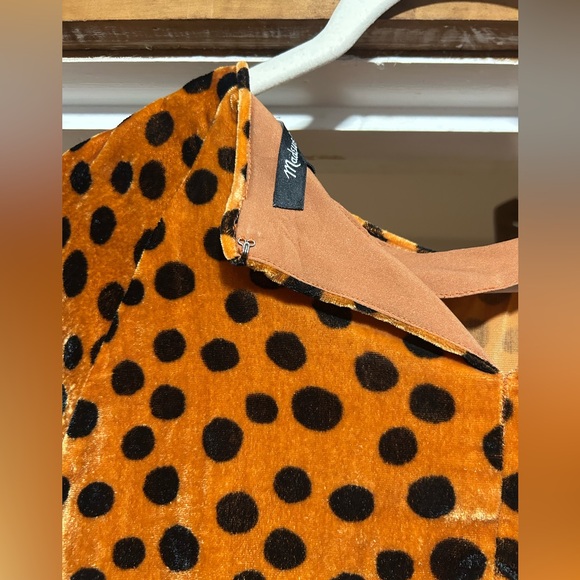 Madewell Velvet Memento Ruffle-Sleeve Top in Leopard Dot - Picture 3 of 4